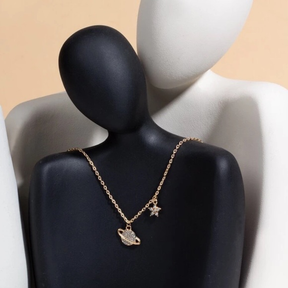 🪐Gold or Silver Planet Charm Necklace🪐 - Picture 7 of 10